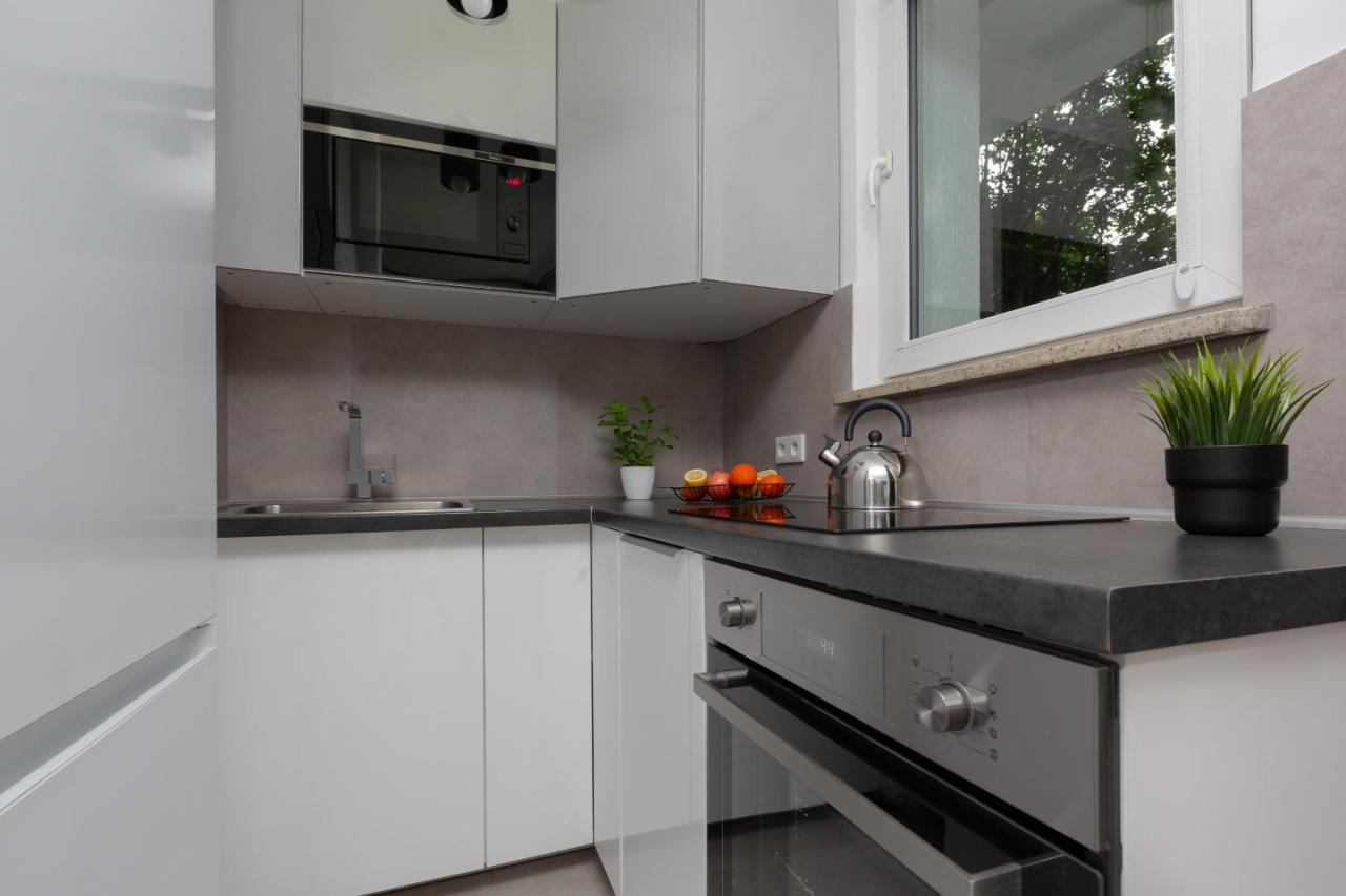 Apartment Metro Wierzbno Cozy Mokotow By Renters