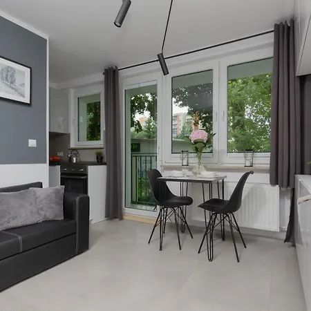 Metro Wierzbno Cozy Studio Mokotow By Noclegi Renters Warsaw Exterior photo
